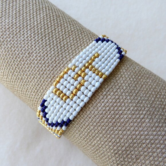 Georgia Tech bead bracelet, handmade, adjustable length, gameday - Picture 4 of 4